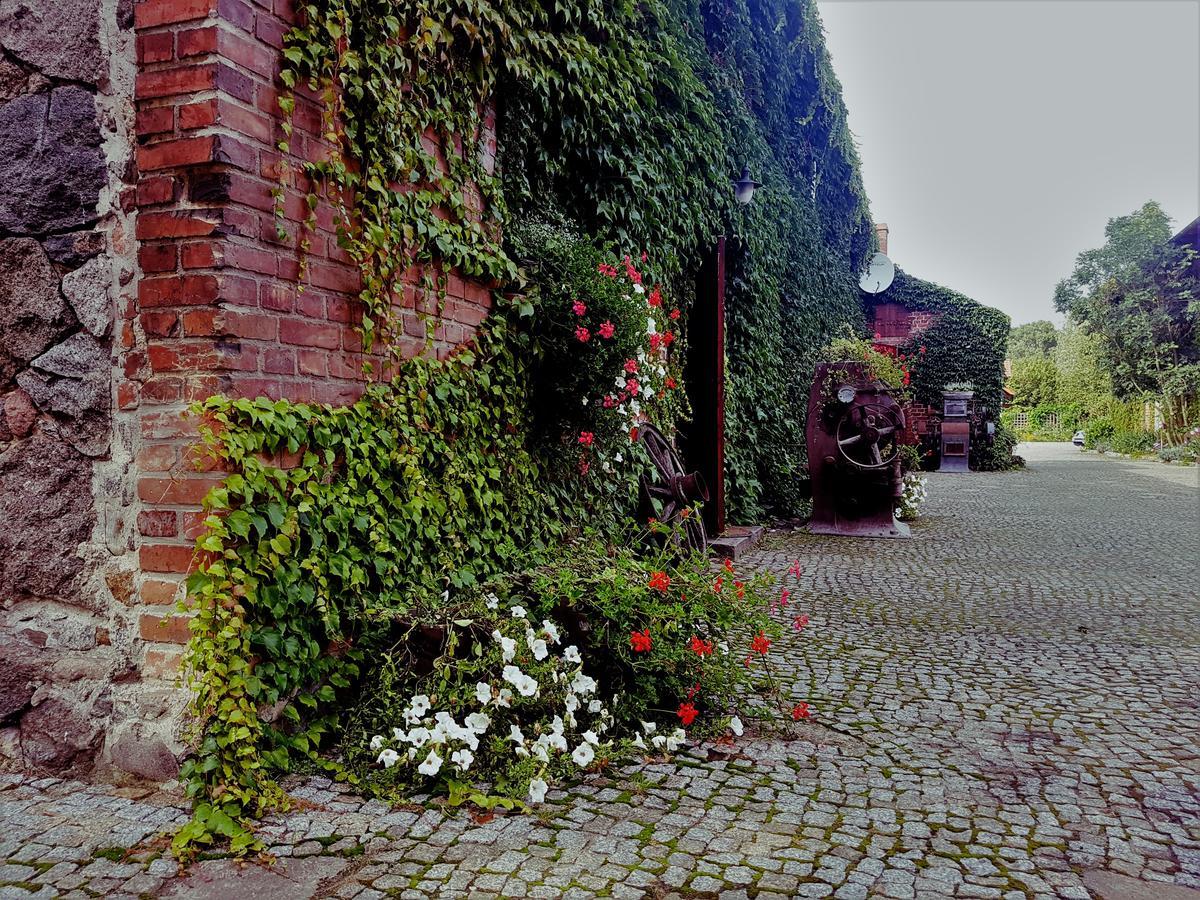Leniwka Hotel Swiebodzin Exterior photo